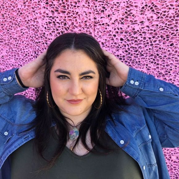 Meet your Posher, Michelle - Picture 1 of 1